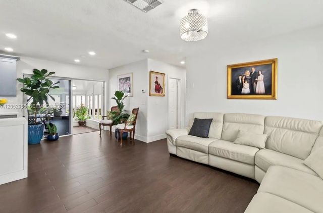 4 of 29 - 11241 Sw 177th Street, Miami, FL