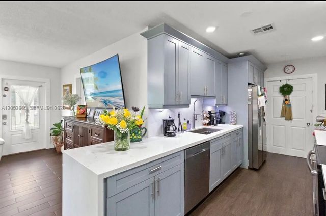 5 of 29 - 11241 Sw 177th Street, Miami, FL