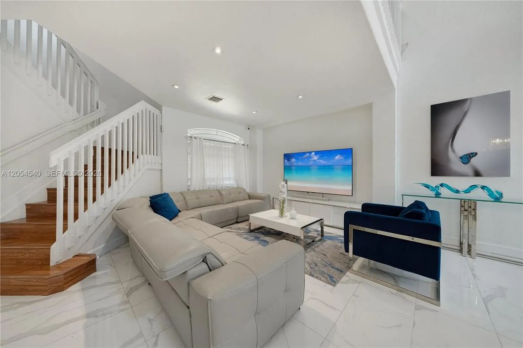 8770 Sw 204th Street, Cutler Bay