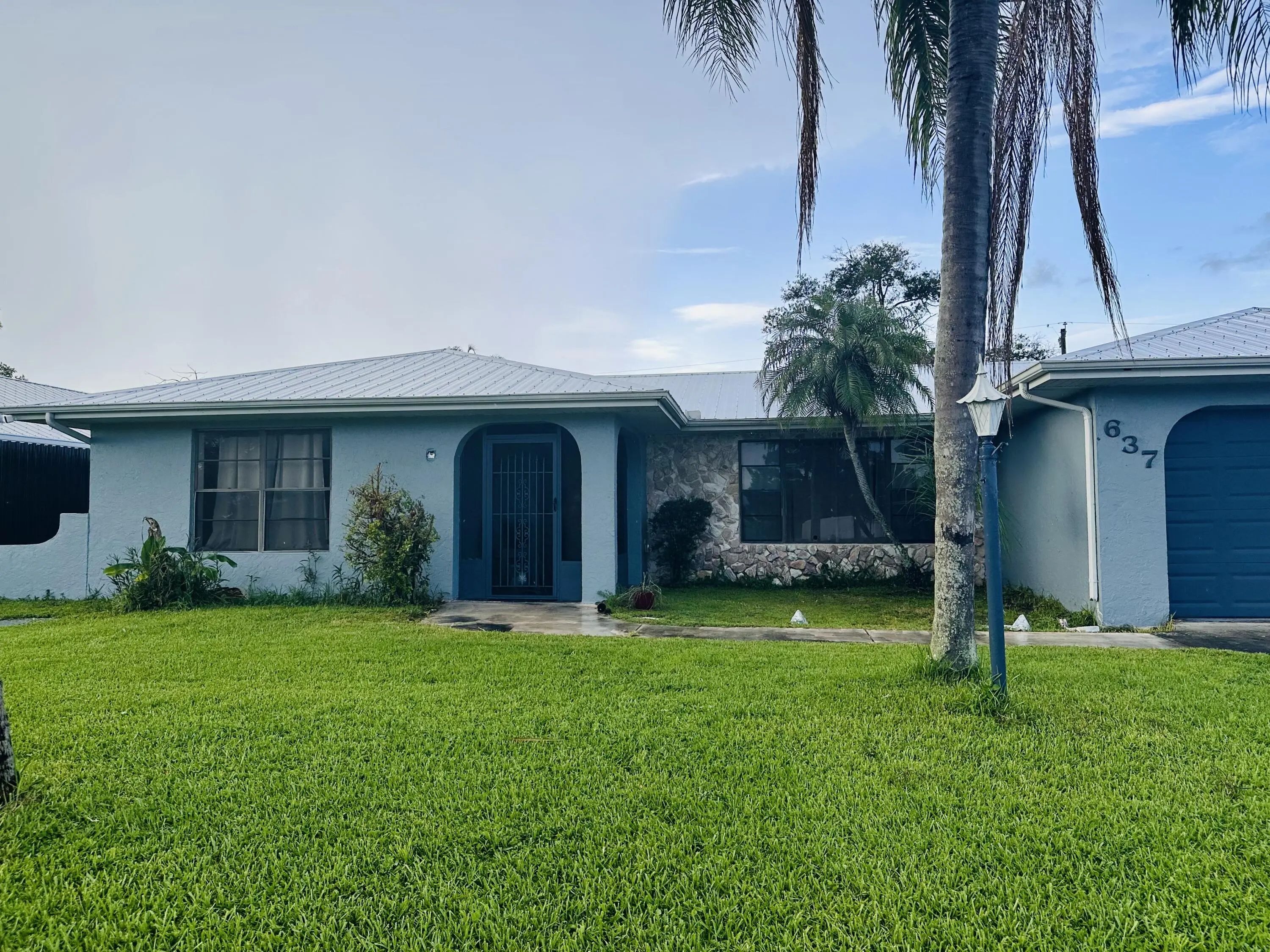 637 Se Thornhill Drive, Port St. Lucie