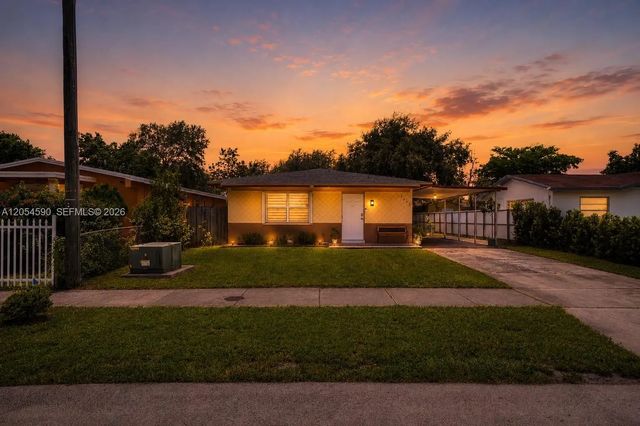 2 of 37 - 5632 Sw 36th Court, West Park, FL