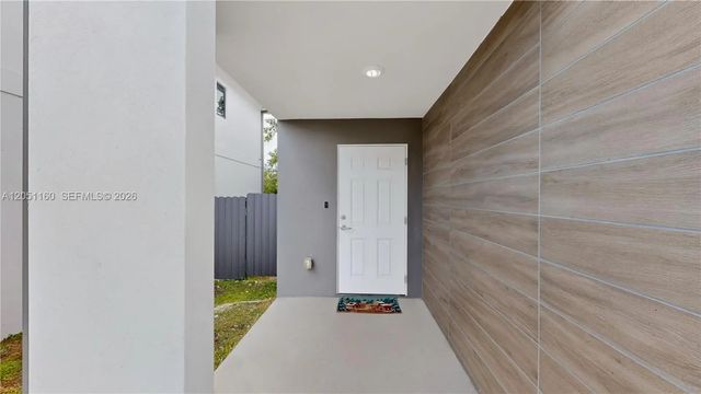 4 of 68 - 205 Nw 12th Court, Florida City, FL