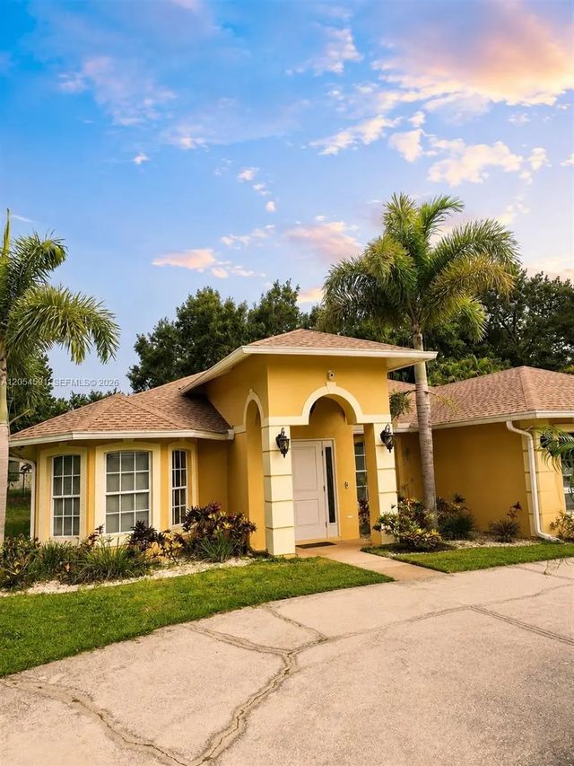 4856 Archie Lane, 