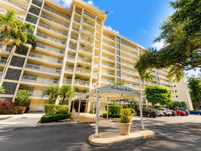3520 Oaks Way #402, Pompano Beach