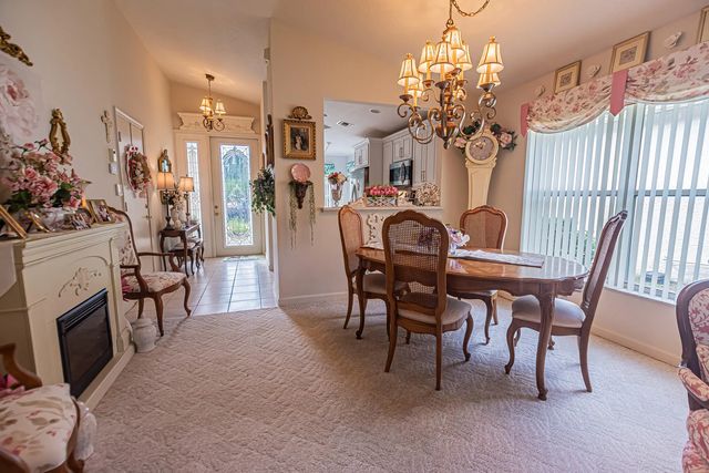 4 of 34 - 627 Nw Whitfield Way, Port St. Lucie, FL