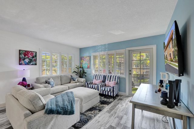 1930 Ne 2nd Avenue #216l, Wilton Manors