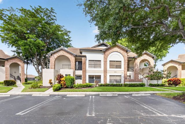 8065 Aberdeen Drive #102, Boynton Beach