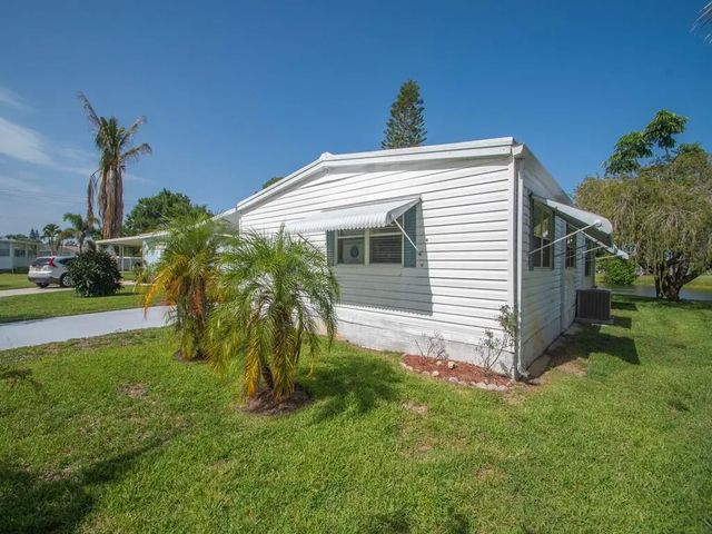 4 of 37 - 42 Village Lane, Jensen Beach, FL