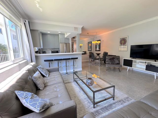 2 of 20 - 624 Antioch Avenue #6, Fort Lauderdale, FL