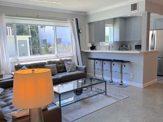 3 of 20 - 624 Antioch Avenue #6, Fort Lauderdale, FL