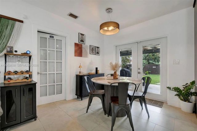 4 of 24 - 6145 W 6th Avenue, Hialeah, FL