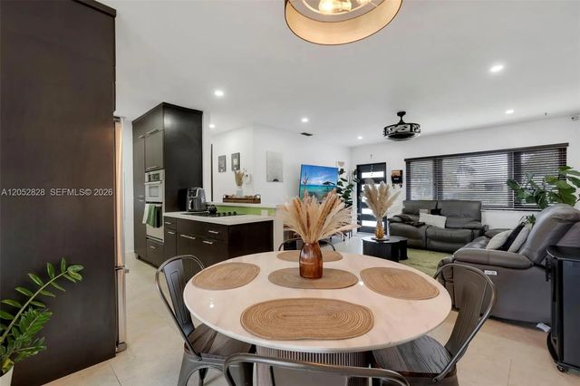 5 of 24 - 6145 W 6th Avenue, Hialeah, FL
