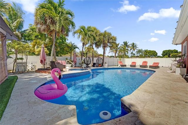2 of 34 - 3701 Mckinley Street, Hollywood, FL