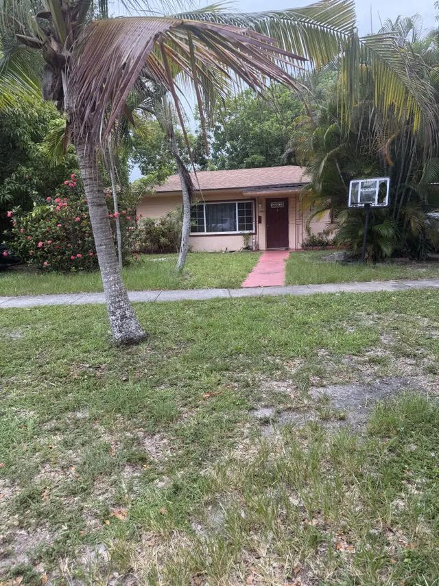15100 Ne 13th Avenue, North Miami Beach