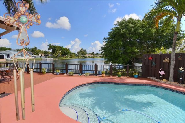 3 of 60 - 4148 Nw 19th Terrace, Oakland Park, FL