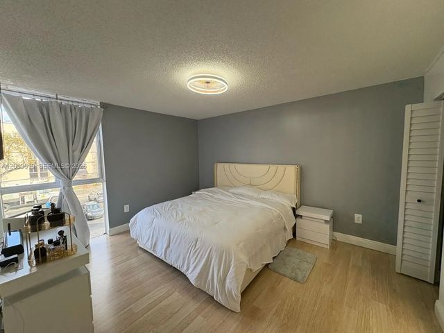 4 of 14 - 7035 Nw 186th Street #d302, Hialeah, FL