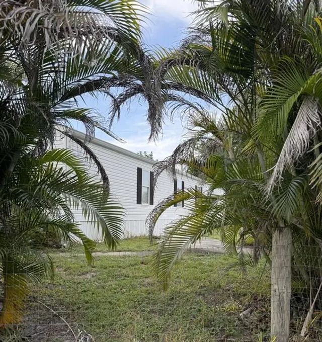 8423 Se Sandy Lane, Hobe Sound