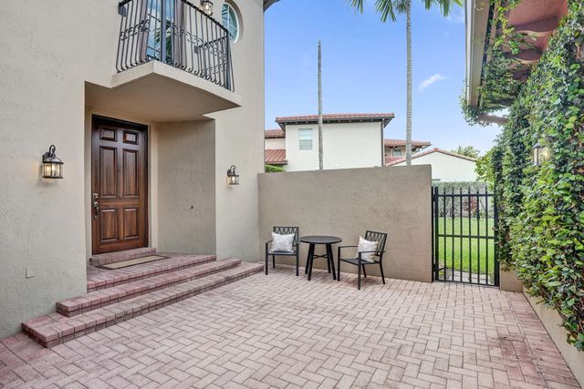 4 of 80 - 8279 Nw 122nd Lane, Parkland, FL