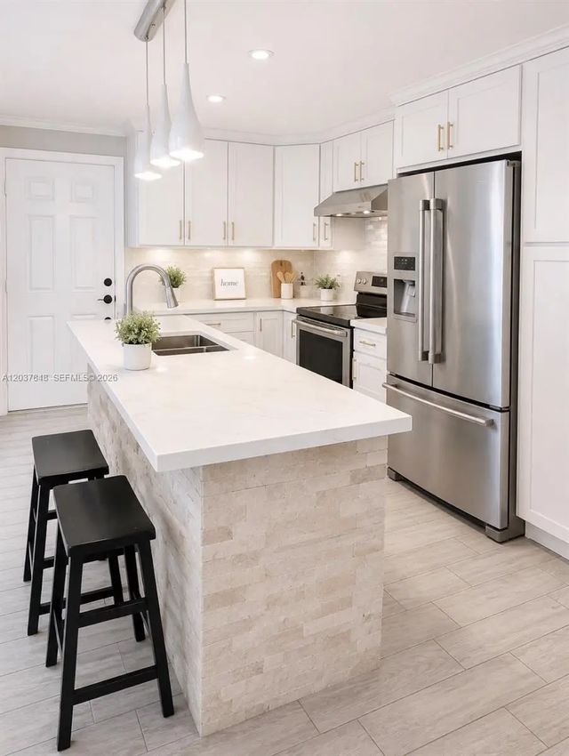 5 of 28 - 6424 Meade Street, Hollywood, FL