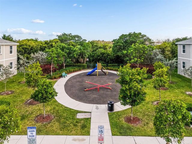 4 of 31 - 1871 Se 9th Terrace, Homestead, FL