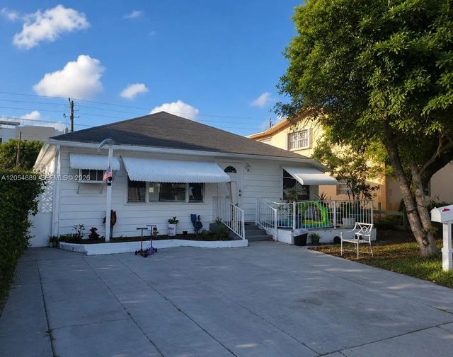 1711 Jackson Street, Hollywood