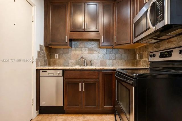 5 of 27 - 2201 Ne 66th Street #1302, Fort Lauderdale, FL