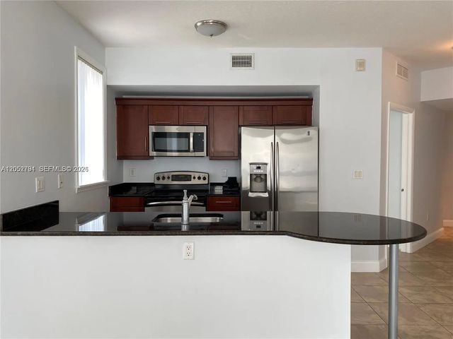 5 of 22 - 7280 Sw 90th Street #501, Miami, FL