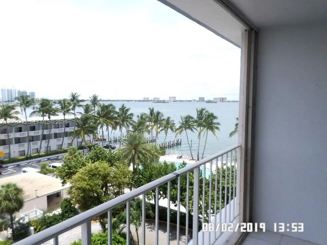1865 79th St Causeway #6j, North Bay Village