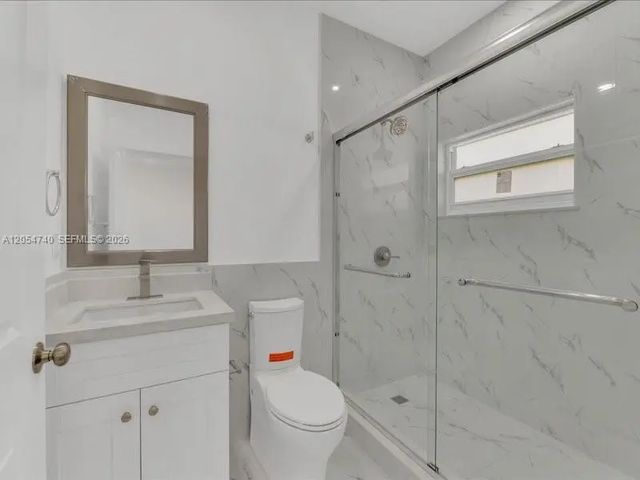 4 of 9 - 1539 Sw 44th Avenue, Fort Lauderdale, FL
