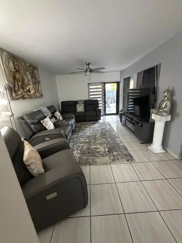 2 of 33 - 2760 W 63rd Place #106-23, Hialeah, FL