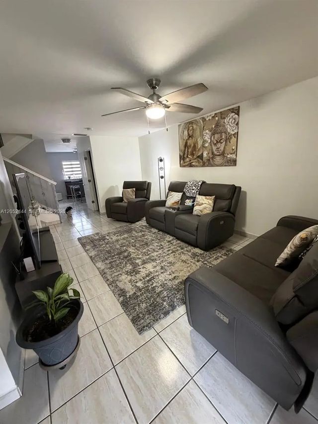 3 of 33 - 2760 W 63rd Place #106-23, Hialeah, FL