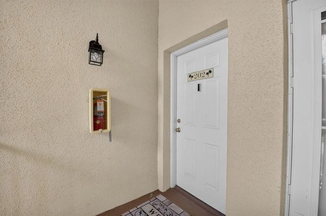 2 of 46 - 815 W Boynton Beach Boulevard #15-202, Boynton Beach, FL