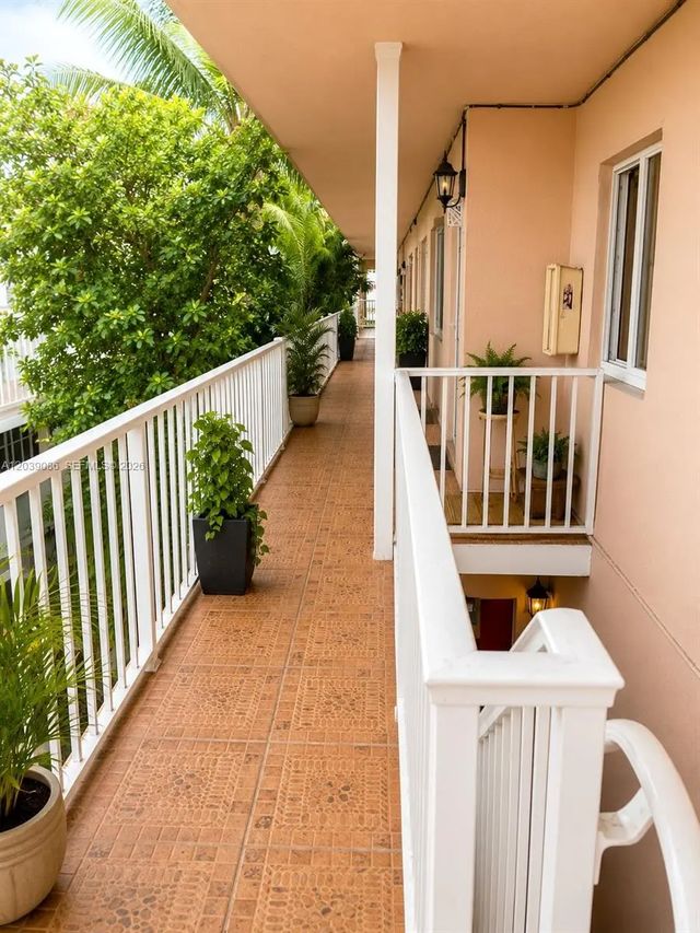 549 Meridian Avenue #12, Miami Beach