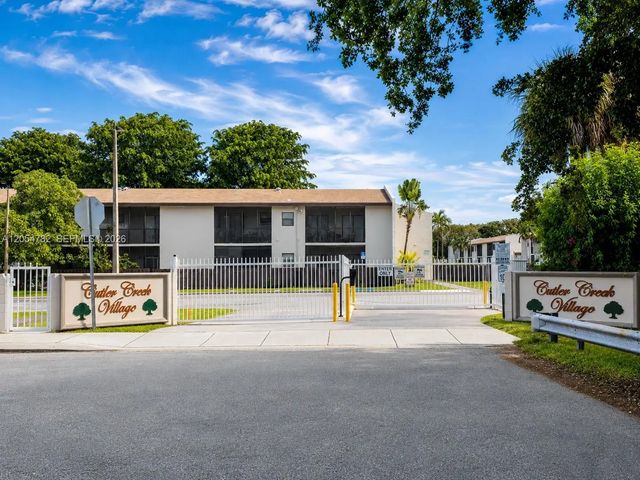 10370 Sw 220th Street #228, Cutler Bay