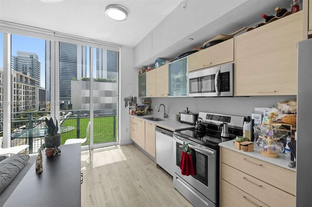 3 of 33 - 350 Ne 24th Street #401, Miami, FL