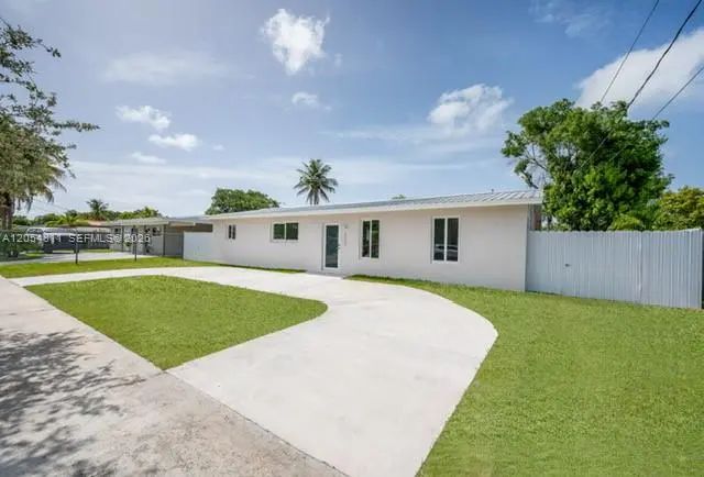 3 of 47 - 10040 Sw 215th Street, Cutler Bay, FL
