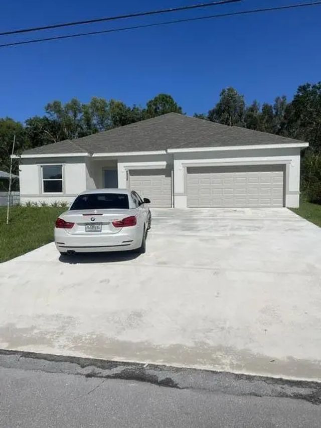 2 of 2 - 4958 Nw Flintstone Avenue, Port St. Lucie, FL