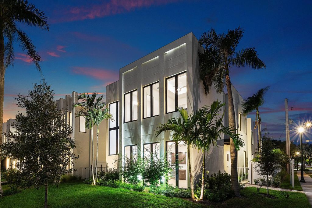 735 Se 4th Avenue, Delray Beach