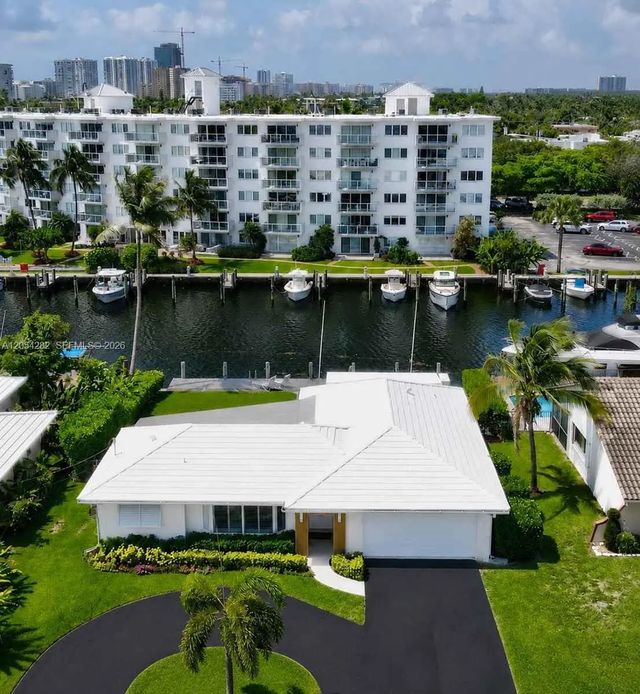 3 of 31 - 2762 Ne 3rd Street, Pompano Beach, FL