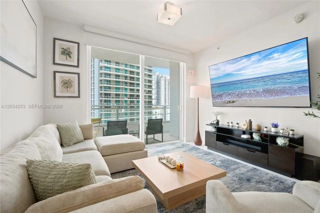 3 of 16 - 1080 Brickell Avenue #1607, Miami, FL
