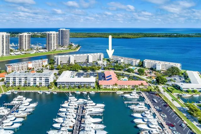 52 Yacht Club Drive #309, North Palm Beach