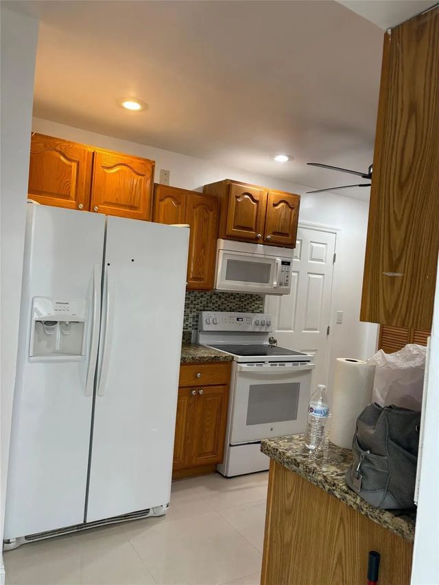 4 of 31 - 5635 Grant Street, Hollywood, FL