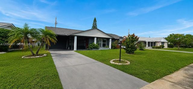 1505 Arrowhead Drive, Sun City Center
