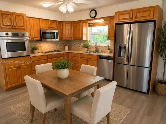 5 of 17 - 1505 Arrowhead Drive, Sun City Center, FL