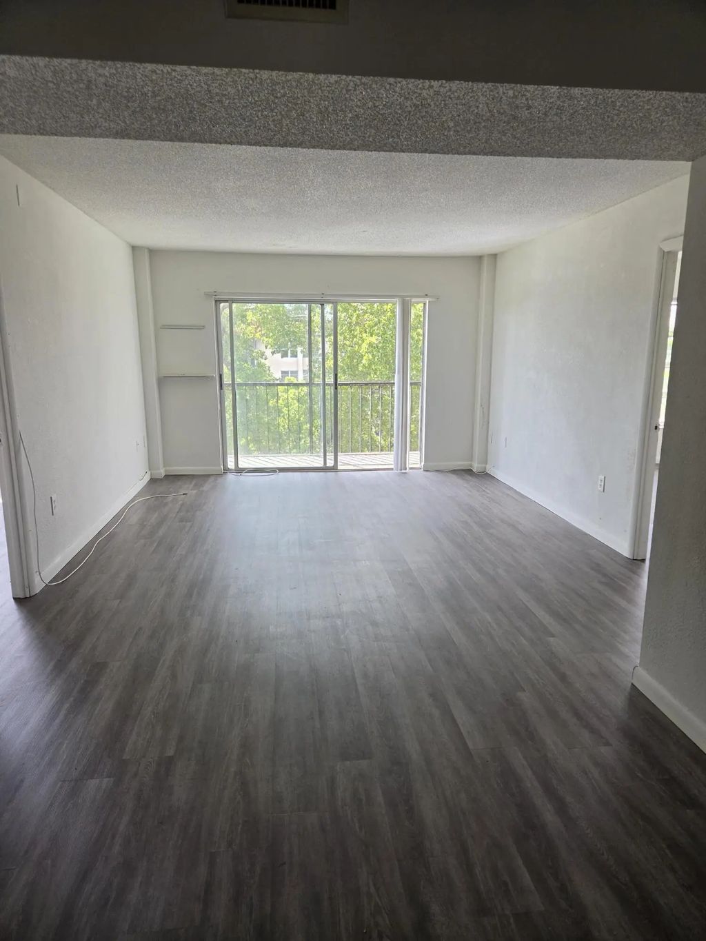 4160 Inverrary Drive #507, Lauderhill