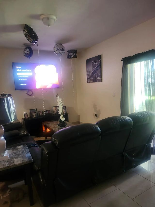 2 of 8 - 5525 Monte Carlo Place, Margate, FL