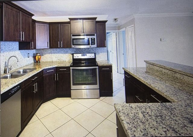 2 of 7 - 2441 Pine Tree Drive, Miramar, FL
