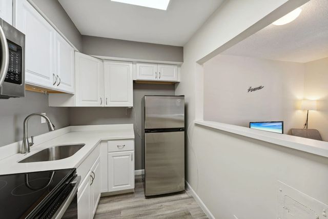 4 of 18 - 1450 Ne 170th Street #114, North Miami Beach, FL