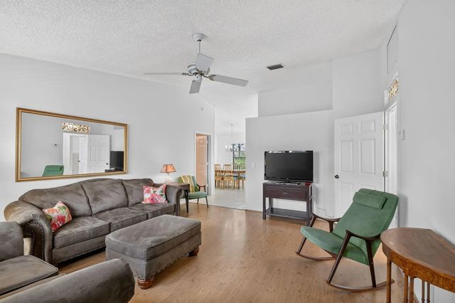 5 of 50 - 51 Via De Casas Norte, Boynton Beach, FL