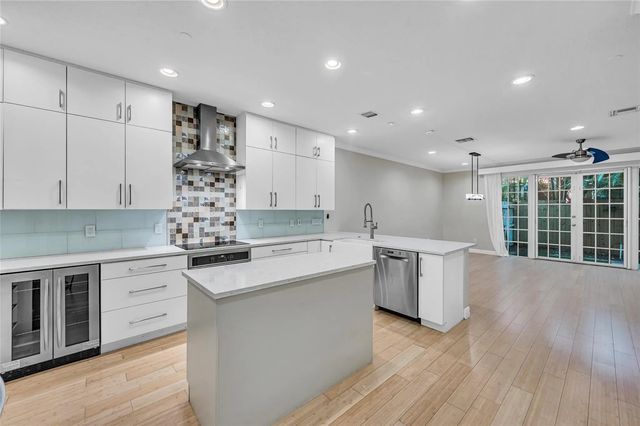 4 of 56 - 1617 Ne 2nd Court, Fort Lauderdale, FL